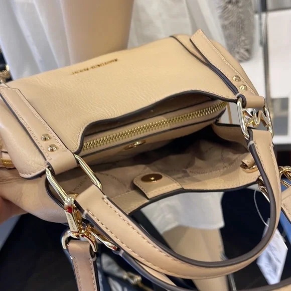 Michael Kors Women's Arlo Small Pebbled Leather Crossbody Bag
NWT Buff - Picture 4 of 16